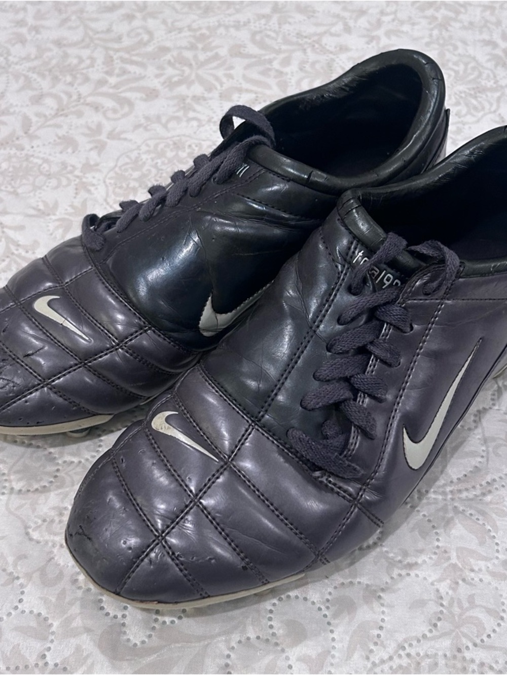 Vintage Nike Total 90 Strike II FG Women’s 12 Silver 312860‑011 Soccer Cleats